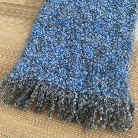 Mucros Weavers Ireland Mohair Woven Viscose Scarf Blue - Picture 2 of 6